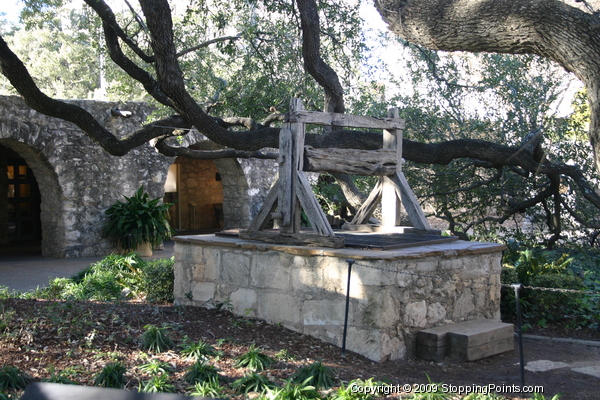 Well at the Alamo