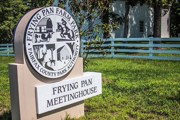 Frying Pan Meetinghouse Sign, Frying Pan Farm Park