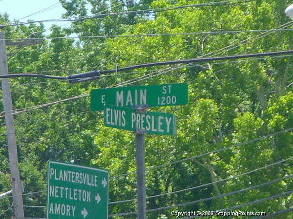 Elvis Presley Drive in Tupelo