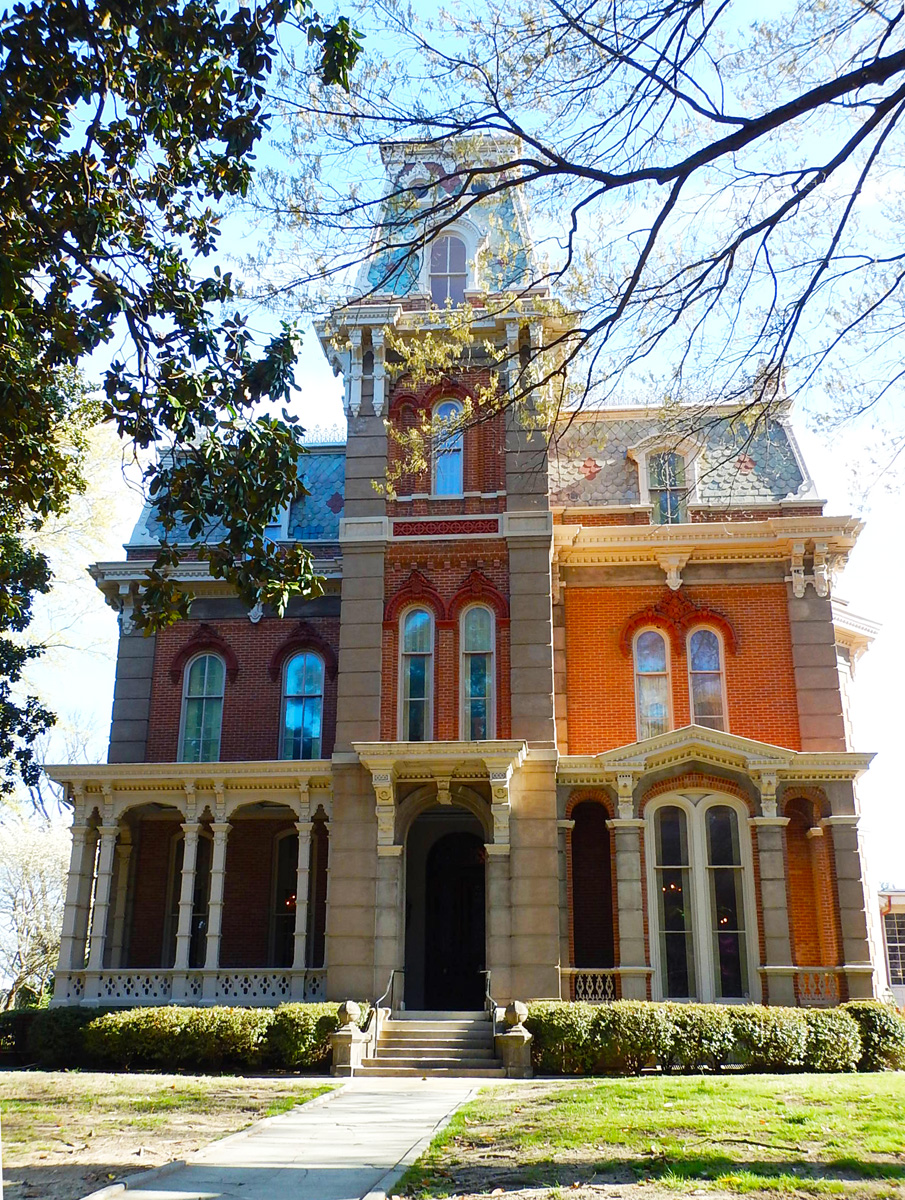 Fontaine House in the Victorian Village