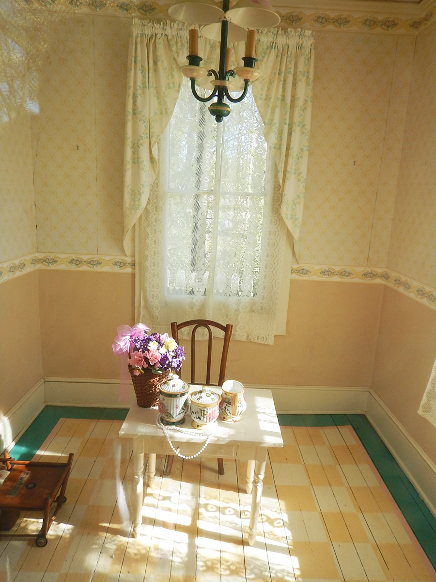 Interior, Woodruff-Fontaine Dollhouse