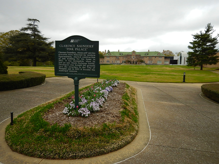 Clarence Saunders' Pink Palace Historical Marker