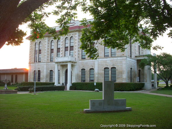 Robertson County Court House at Sunset