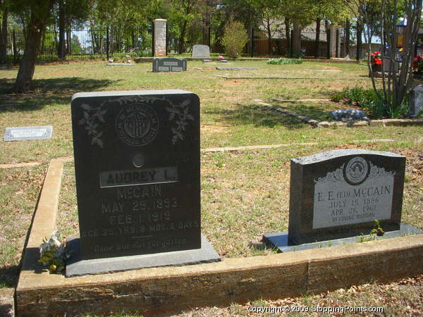 Audrey L. McCain and E.E. McCain gravestones