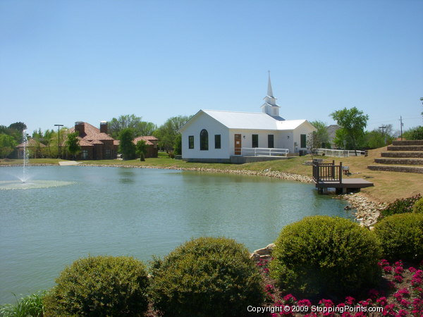 White's Chapel Methodist Church in Southlake Texas